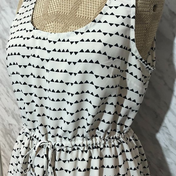 Forever 21 Dress - Picture 4 of 7